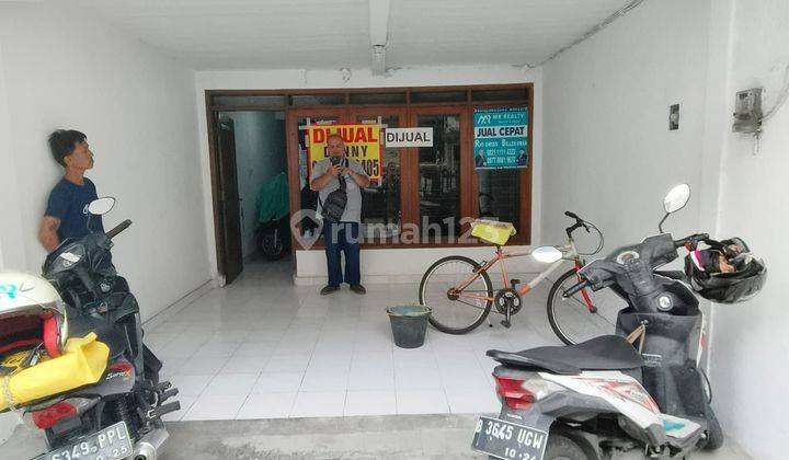 ** Rumah di Tanjung Duren 2 Lantai Butuh Renovasi Akses Jalan 2 Mobil** 2