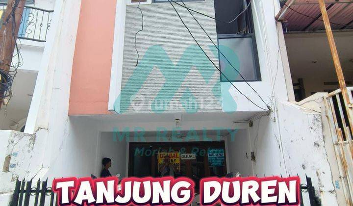 ** Rumah di Tanjung Duren 2 Lantai Butuh Renovasi Akses Jalan 2 Mobil** 1