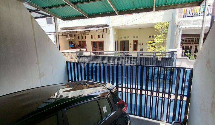 ** Rumah di Duri Kepa 3 Lantai Sudah Renovasi Akses Mobil** 2