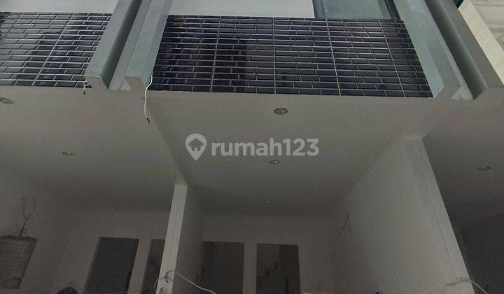 ** Rumah Baru di Kedoya 4 Lantai Mini Cluster** 1