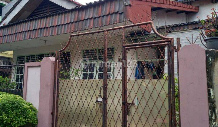 *** Rumah di Pasar baru SHM Butuh Renovasi Barat*** 2