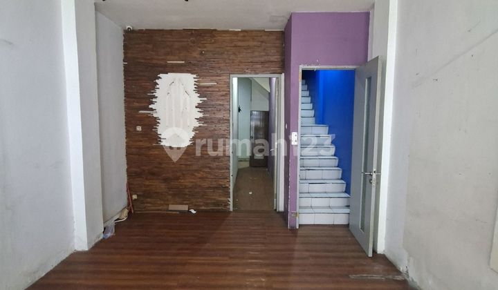 For Sale Commercial 4-Storey Shop House in Hayam Wuruk 2