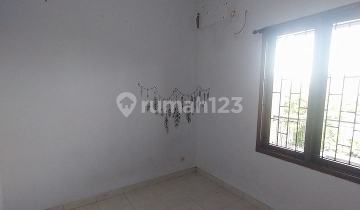 Disewakan.rumah Di.jelambar Pinggir Jalan 2