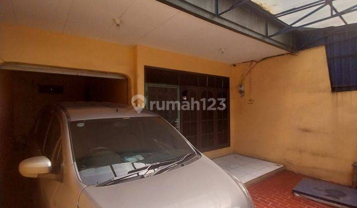 *** Rumah 2 Lantai Shm Butuh Renovasi Selatan*** 1