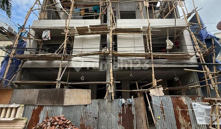 Jual Rumah Baru di Greenville