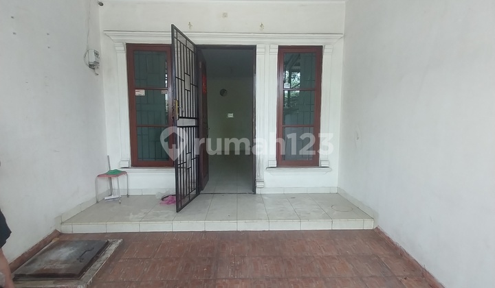 Disewakan.rumah Di.jelambar Pinggir Jalan Disewakan.rumah Di.jelambar Pinggir Jalan