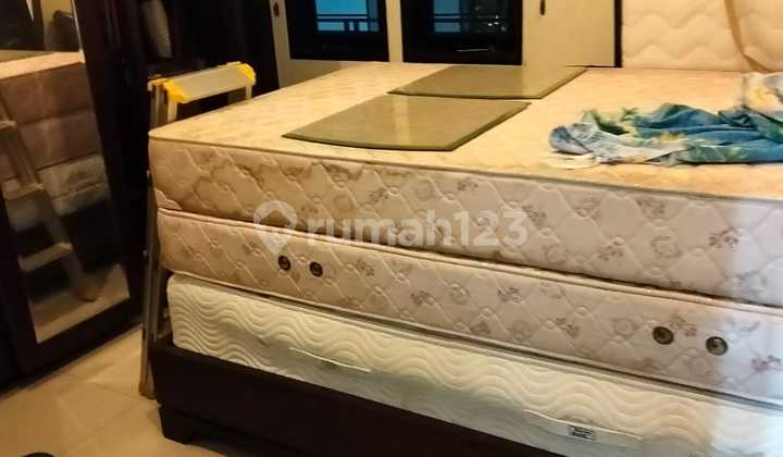 For Sale: House in Jelambar Area, Flood-Free Zone 2