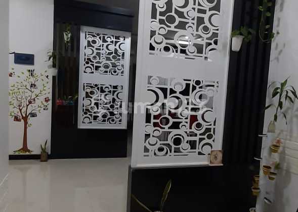 Fully Furnished Good Mayor's House in Kelapa Lima, Very Strategic