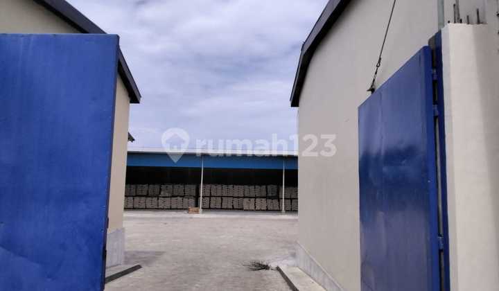 Warehouse in Kelapa Lima with SHM, Very Strategic, Rarely Available