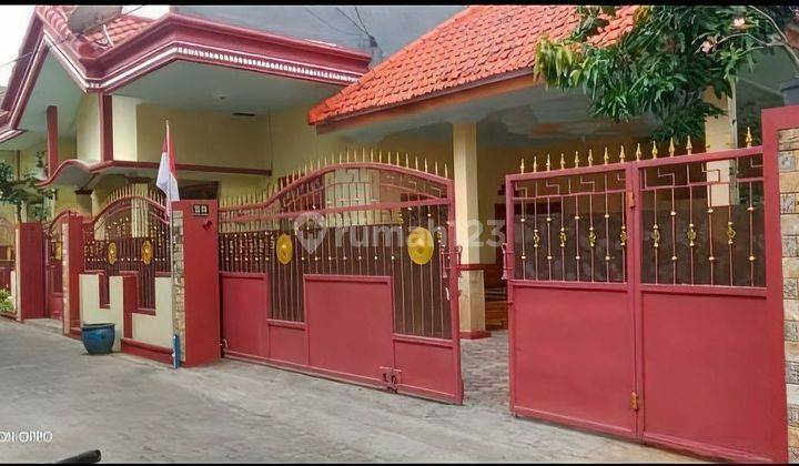 Dijual Murah Rumah Terawat 2 Lantai Kota Malang 1