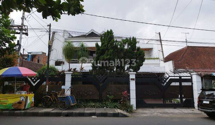 Rumah Mewah Terawat Bridjen Slamet Riadi Oro-Oro Dowo Malang 2