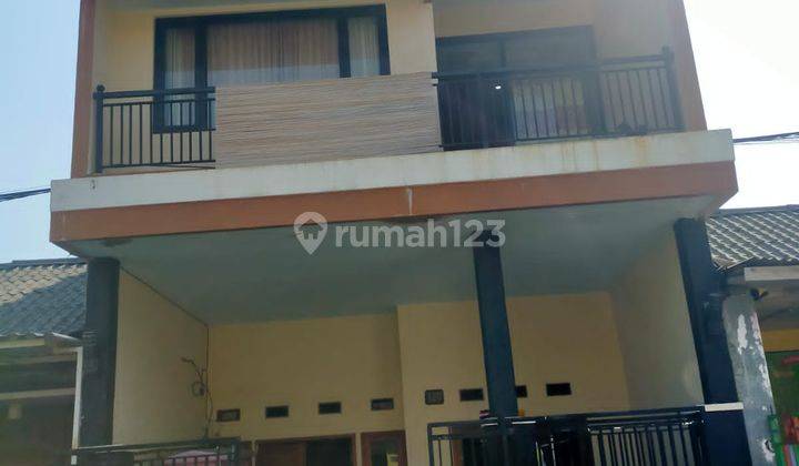 Di jual cepat rumah 2 lantai siap huni semi furnish 1