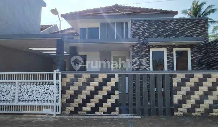 Rumah Cantik Dengan Kolam Renang Di Kedungrejo Pakis Malang 2