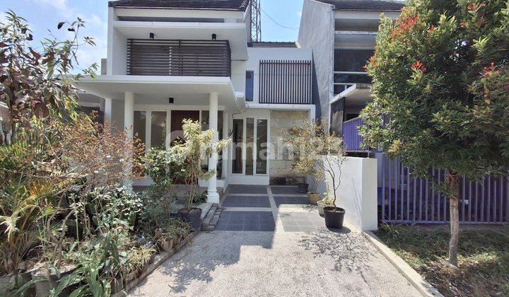 Rumah Modern Minimalis Baru Renov Siap Huni Rumah Modern Minimalis Baru Renov Siap Huni