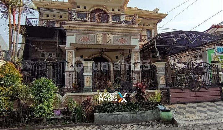 Tumah Klasik 2 Lantai Area Danau-danau Sawojajar Kota Malang Tumah Klasik 2 Lantai Area Danau-danau Sawojajar Kota Malang