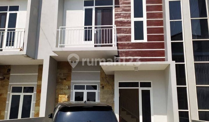 Rumah Modern Minimalis Siap Huni Di Tasikmadu