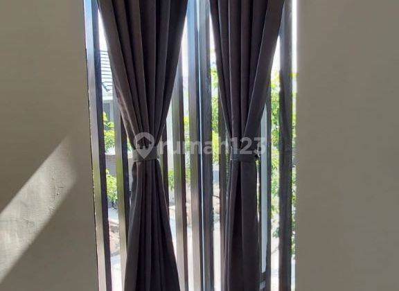 Disewakan Rumah Semi Furnished 2 Lantai
Northwest Lake Citraland Surabaya 6