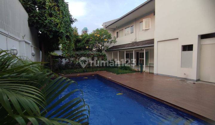 Rumah For Rent Townhouse Cipete Dengan Taman Yang Luas 2