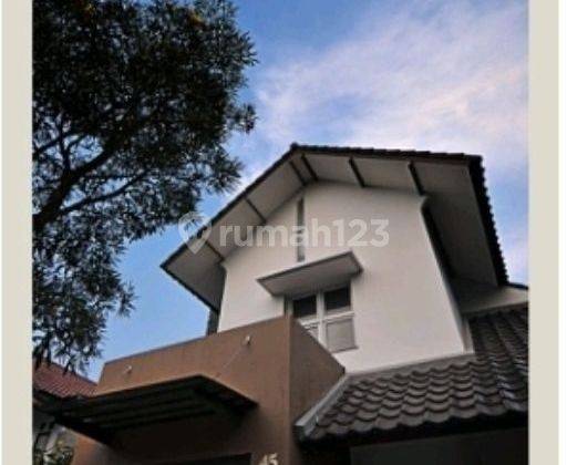 Rumah di Cilandak Permai 2 Lantai SHM Bagus Timur 2