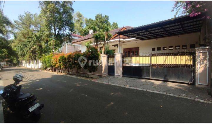 Rumah Di Simprug Golf Disewakan One Gate System Dekat Senayan  1