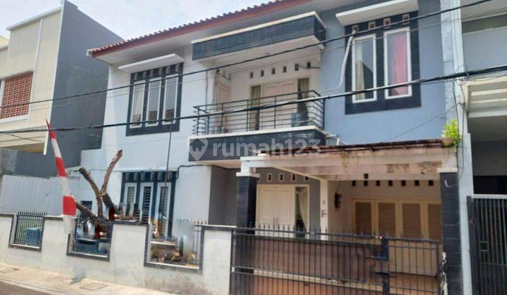 Rumah Sewa Cempaka Putih Dekat Gedung Olah Raga 2