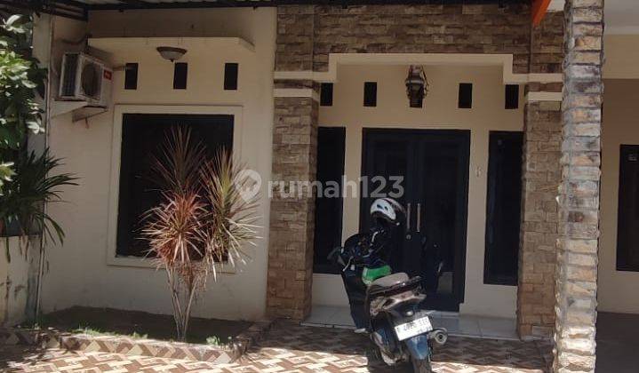 Rumah Townhouse Lenteng Agung Dijual Bagus Lokasi Strategis  1