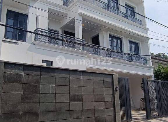 Rumah Mewah Baru Dijual Kebayoran Baru 4 Lantai