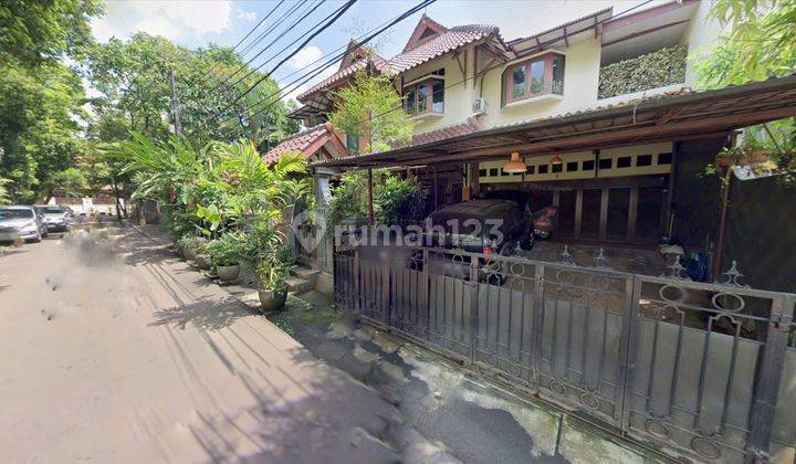 Rumah 2 Lantai Shm Lokasi Kebayoran Baru  2