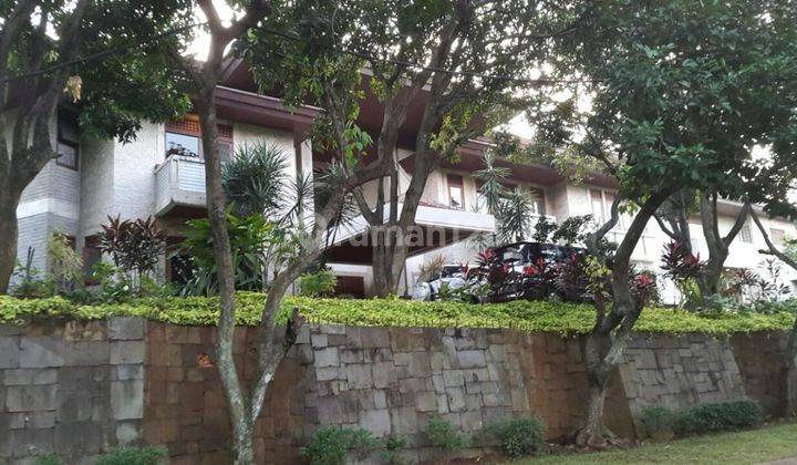 Rumah Mewah Bukit Golf Taman Luas Dan Posisi Hoek 2