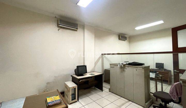 Gedung Kantor Lokasi Sangat Strategis di Kebayoran Baru 2