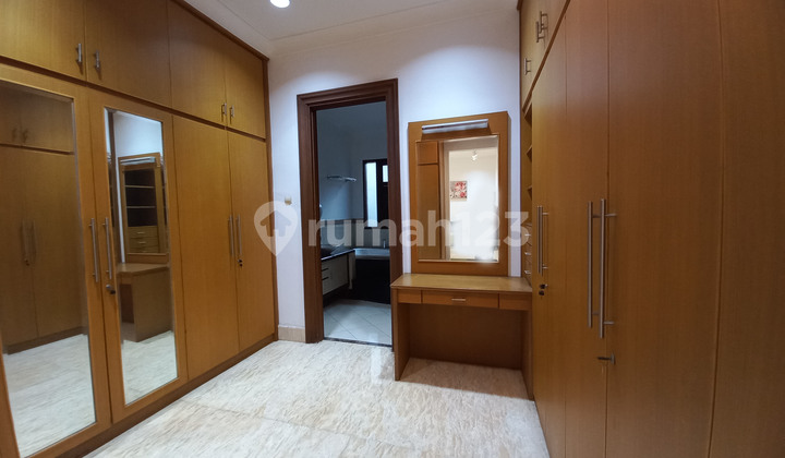 For Rent Beautiful Classic Spacious House in Pondok Indah 2