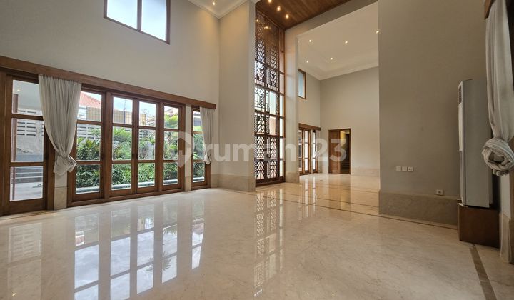 Dijual Rumah Mewah Siap Huni dan Asri, Kemang