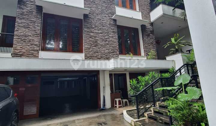 Disewa Rumah Dekat dengan Sekolah Internasional Pondok Indah 2