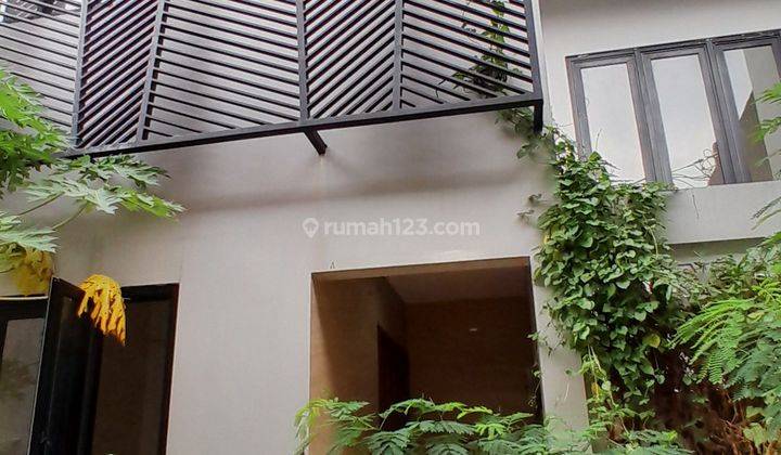 rumah Townhouse Pasarminggu 3 Lantai kolam renang  (IR) 1