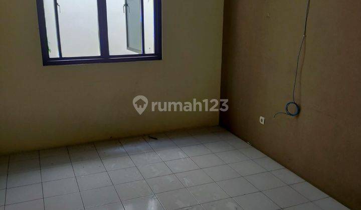 Rumah 2 Lantai Bagus Unfurnished di H Nawi, Jakarta Selatan 5