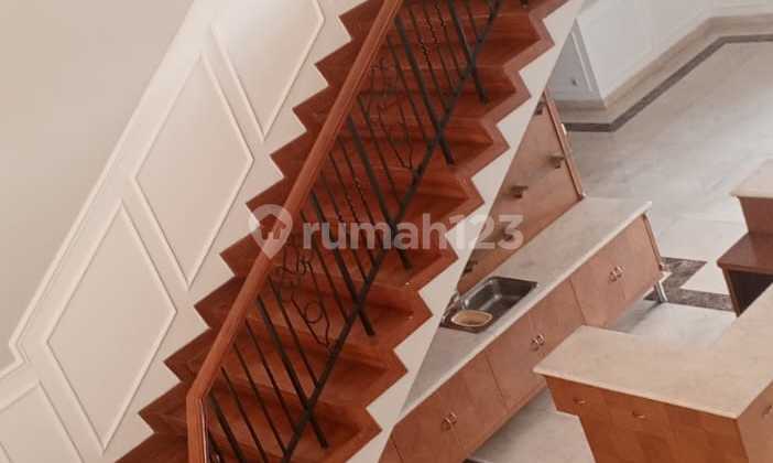 Disewa Rumah Mewah Dan Luas Di Kemang Selatan 2