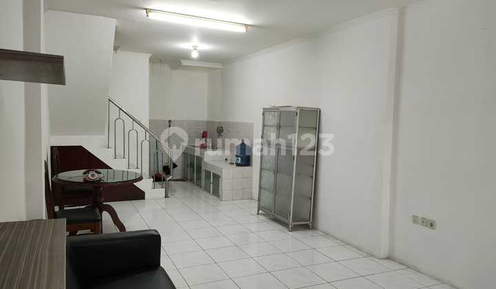 Disewa Rumah Bersih dan Terawat di Tanjung Duren, Jakbar 2