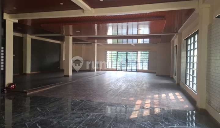 For Rent: Spacious and Nice Business Space in Gandaria, South Jakarta.