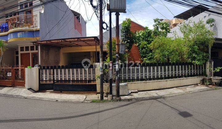 Dijual Rumah Bagus Dan Terawat Di Salemba, Jakpus 1