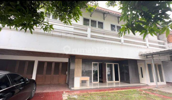 Disewa Ruang Usaha Luas Dan Bagus Di Kebayoran Baru