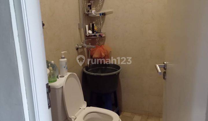 Rumah modern di tengah kota 4