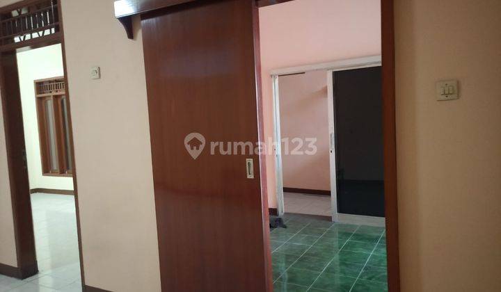 Sewa kontrak rumah 2lt modern minimalis main road katamso cocok untuk kantor /tempat usaha  7