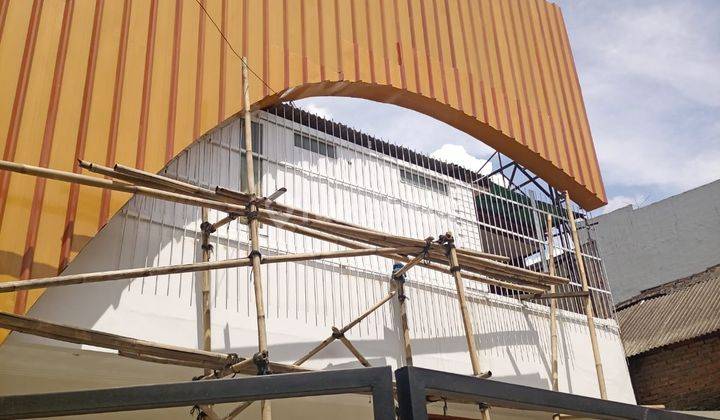 Sewa kontrak rumah 2lt modern minimalis main road katamso cocok untuk kantor /tempat usaha  19