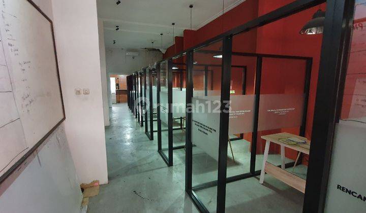 Sewa kontrak gedung/rumah besar mainroad sayap riau cocok untuk kantor SHM Bagus 7