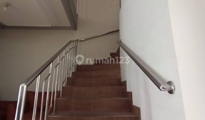 Sewa kontrak rumah bagus 2lt di Antapani SHM furnish/unfirnish ruangan besar2 bisa untuk kantor 10