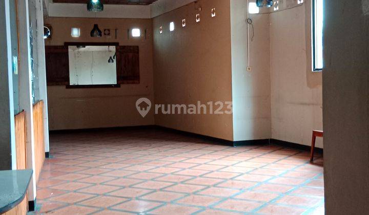 SEWA KONTRAK GEDUNG KOMERSIL BAGUS ESTETIK 3lt di tengah kota Bandung cocok untuk kantor co working-ruko restauran-salon & usaha 40