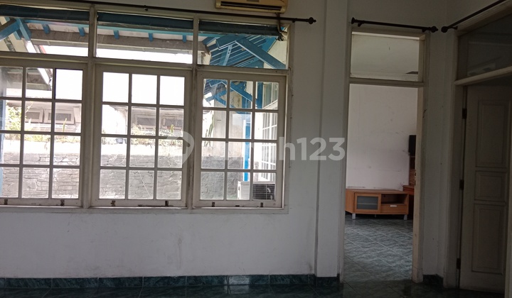 SEWA KONTRAK GEDUNG KOMERSIL BAGUS ESTETIK 3lt di tengah kota Bandung cocok untuk kantor co working-ruko restauran-salon & usaha 49