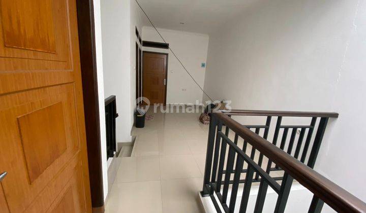 Sewa kontrak rumah bagus terawat 2 lt lokasi strategis tengah kota bandung lingkungan tenang 8