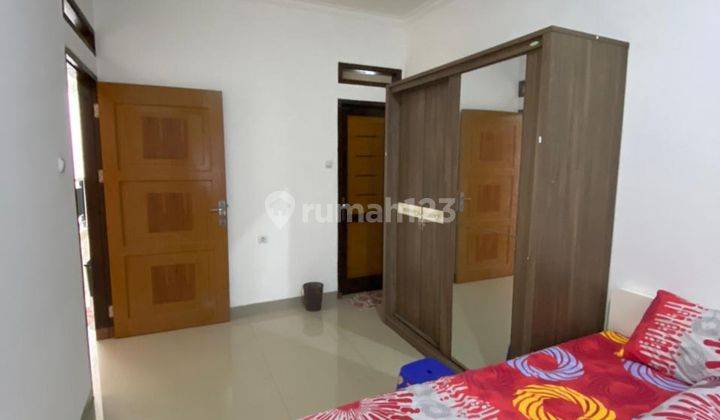 Sewa kontrak rumah bagus terawat 2 lt lokasi strategis tengah kota bandung lingkungan tenang 18