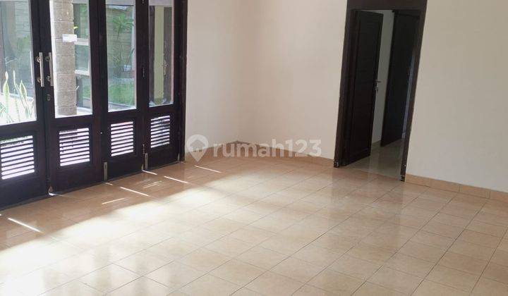 Sewa kontrak Rumah Bagus di Sayap BKR SHM 12